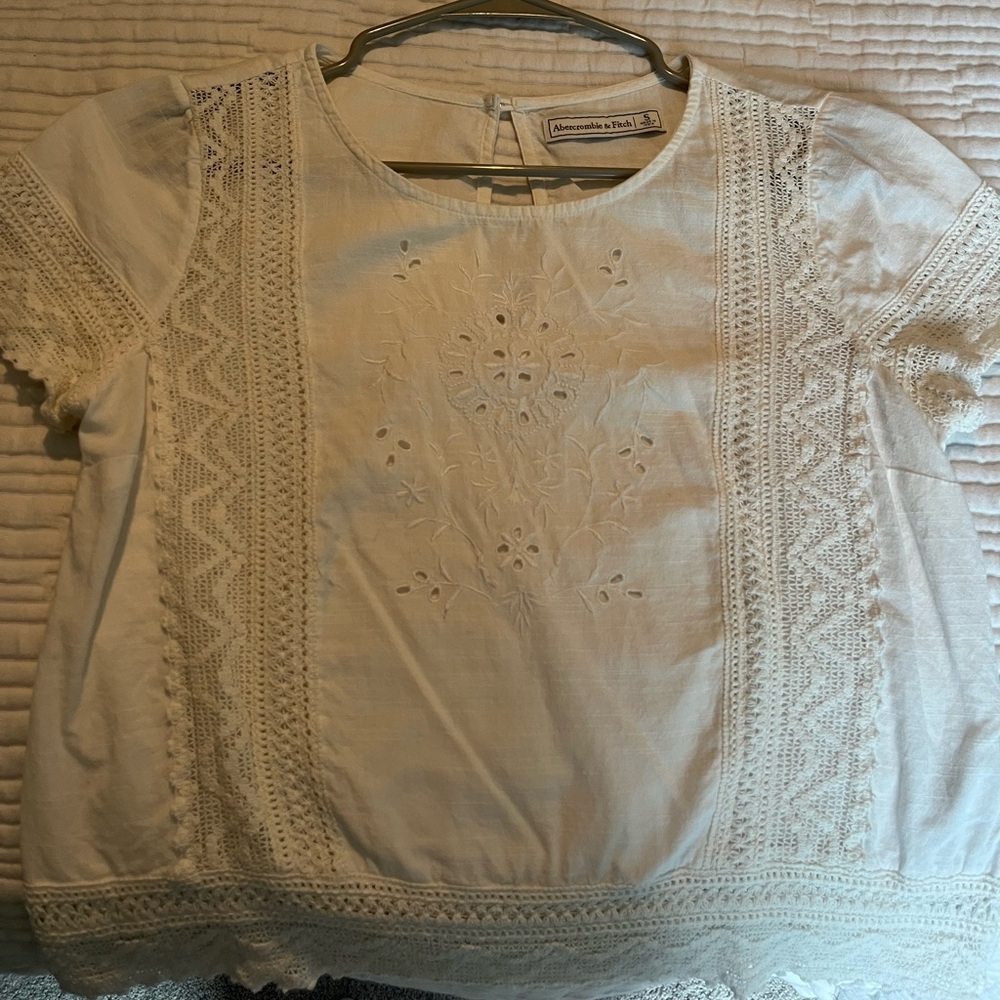 Abercrombie lace top